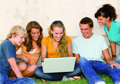 勇士球星柯瑞受伤，将缺席季后赛——当“王者”暂别，球队如何重生？